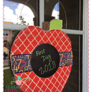 455 Back to School Apple Banner Door Hanger In-The-Hoop Applique Design