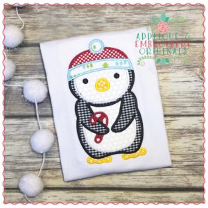 1280 Penguin with Candy Cane Applique Design