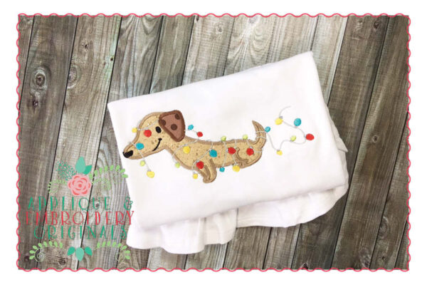 120 Winston the Christmas Dog Applique Design