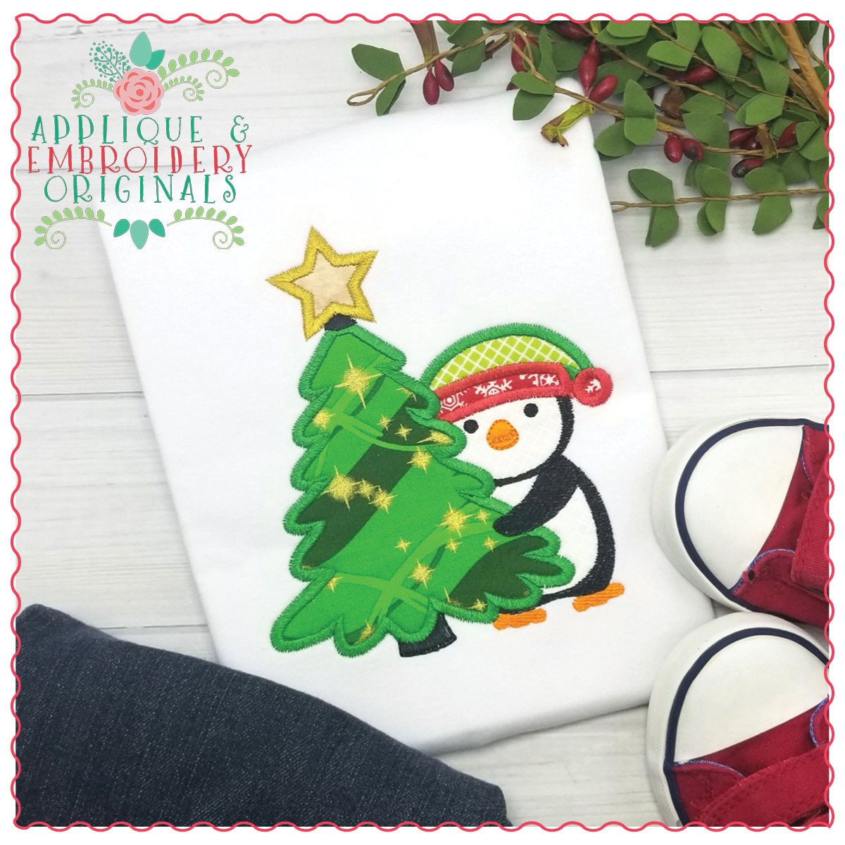 AEO 1281 Penguin with Christmas Tree 2