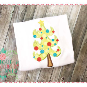 138 Christmas Tree with Ornaments Applique Design