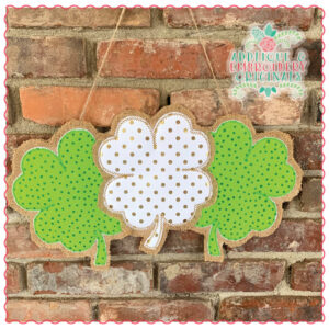 1444 Triple Shamrock Door Hanger