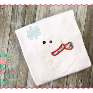 147 Polar Bear with Snowflake Applique Design