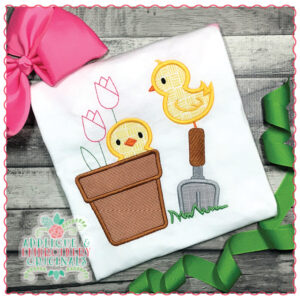 1493 Gardening Chick Applique Design