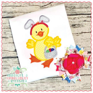 1563 Easter chick with Bunny Ears Applique Design