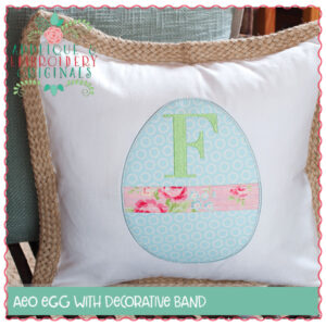 1565 Egg with Decorative Band Applique Design