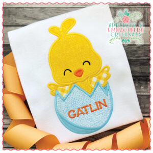 1567 Half Shell Chick Applique Design