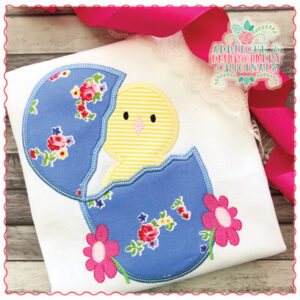 1573 Spring Chick in Cracked Egg Applique Design