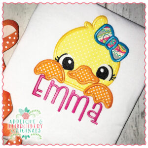 1607 Duck Peeker Girl Applique Design