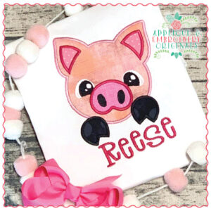 1622 Piggy Peeker Boy Applique Design