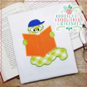 1906 Bookworm Applique Design