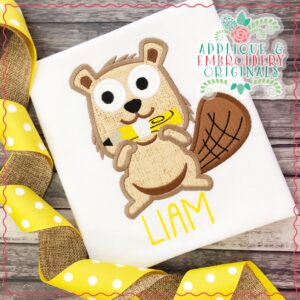 2011 Beaver with Pencil Applique Design
