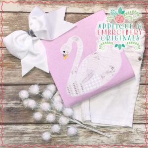 2028 Patchwork Swan Applique Design