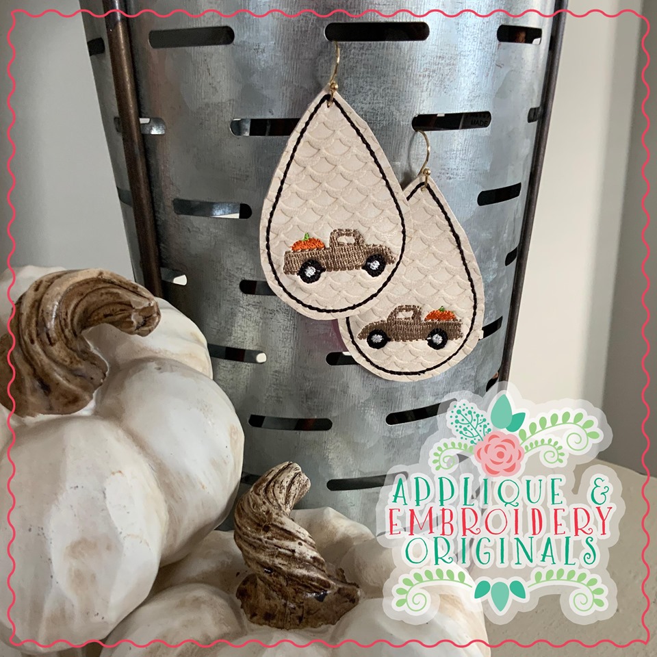 AEO 2081 Pumpkin Truck Earrings 2