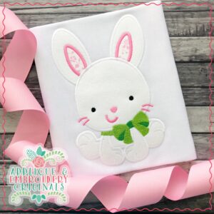 2149 Sitting Fluffy Bunny Applique Design