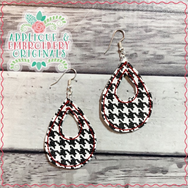 AEO 2220 Shea Earrings 1