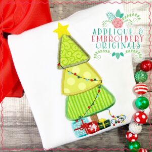 2245 Christmas Tree with Lights Applique Design