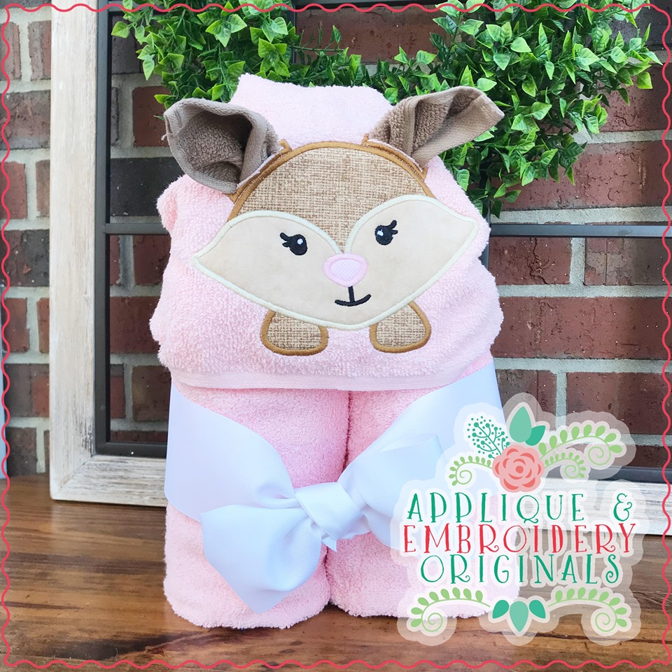 AEO 2288 Fox Girl Hooded Towel 1