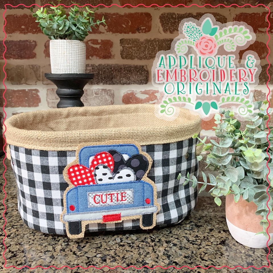 AEO 2314 Truck with Hearts 2 4