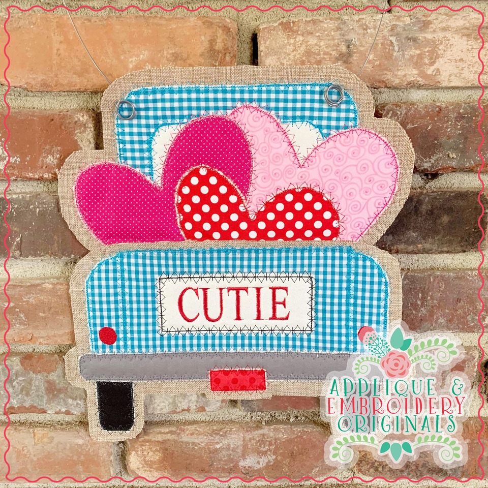 AEO 2329 AEO Truck with Hearts Door Hanger 1