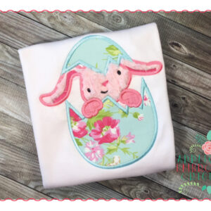 251 Bunny Rabbit in Cracked Egg Applique Design