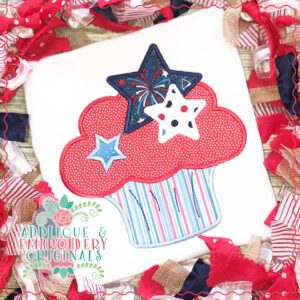 2658 Cupcake with Stars Applique Design