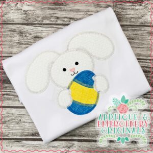 2969 Bunny Holding Egg All-In-One Applique Design