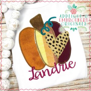 3052 Pumpkin with Heart Patch Applique Design