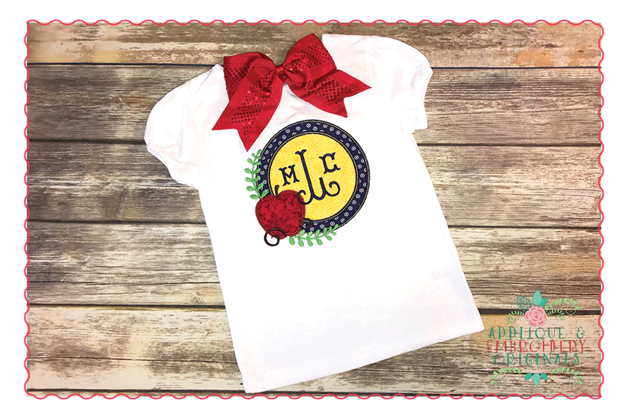 AEO 429 Apple Circle Monogram Frame 1