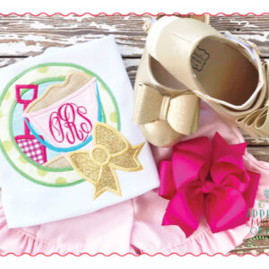 437 Sand Pail Bow Beach Applique Design