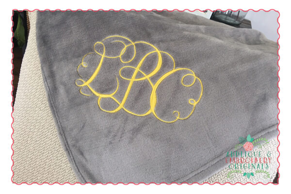 446 Calligraphy Monogram Embroidery Font