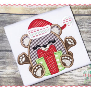 476 Giving Bear Applique Design