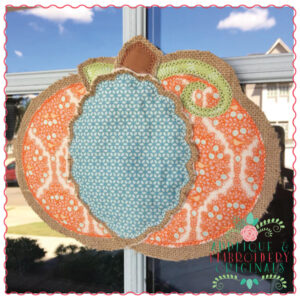 669 Pumpkin Scalloped Door Hanger In-The-Hoop Applique Design