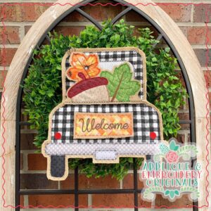 3096 Acorn with Leaves Tab Interchangeable Design for Truck